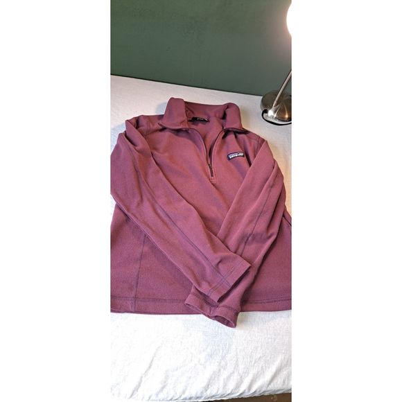 Patagonia Tops - Womens Patagonia Plum color 1/4 zip microfleece Pullover Size Medium style 26278
